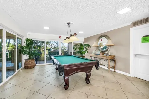 390 N Federal Highway Deerfield Beach FL 33441