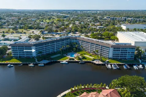 390 N Federal Highway Deerfield Beach FL 33441