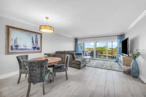 390 N Federal Highway Deerfield Beach FL 33441