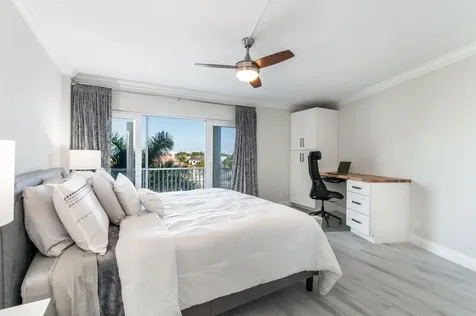 390 N Federal Highway Deerfield Beach FL 33441
