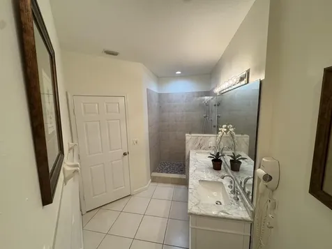8246 Mulligan Circle Port Saint Lucie FL 34986