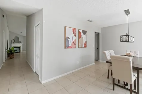 6767 Royal Leaf Lane Jacksonville FL 32244