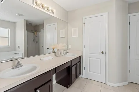 6767 Royal Leaf Lane Jacksonville FL 32244