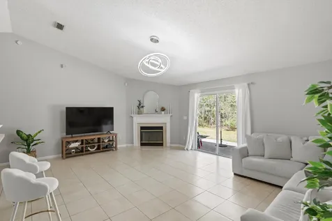 6767 Royal Leaf Lane Jacksonville FL 32244