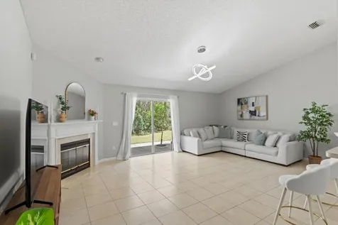 6767 Royal Leaf Lane Jacksonville FL 32244