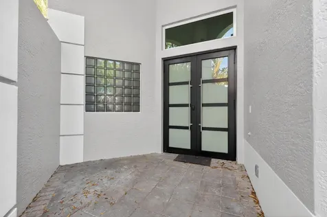 16076 Villa Vizcaya Place Delray Beach FL 33446