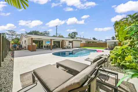 2451 Ne 199th Street Miami FL 33180