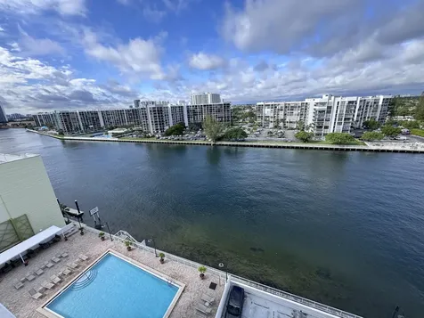 3000 S Ocean Drive Hollywood FL 33019