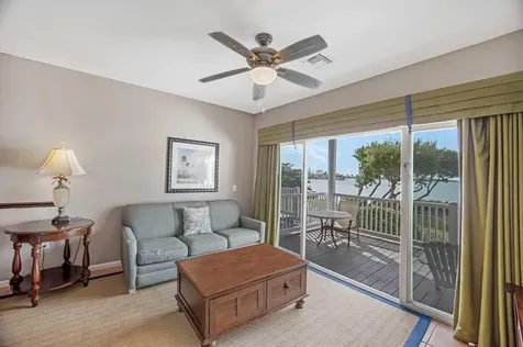 5022 Sunset Village Drive Duck Key FL 33050