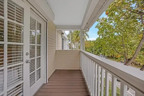 5022 Sunset Village Drive Duck Key FL 33050