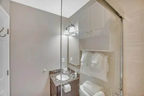 5022 Sunset Village Drive Duck Key FL 33050