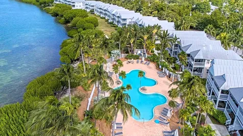 5022 Sunset Village Drive Duck Key FL 33050