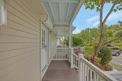 5022 Sunset Village Drive Duck Key FL 33050