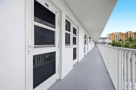 3221 Ne 8th Street Pompano Beach FL 33062