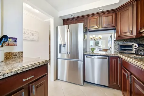 3221 Ne 8th Street Pompano Beach FL 33062
