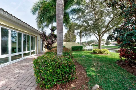 5194 Eleuthra Circle Vero Beach FL 32967