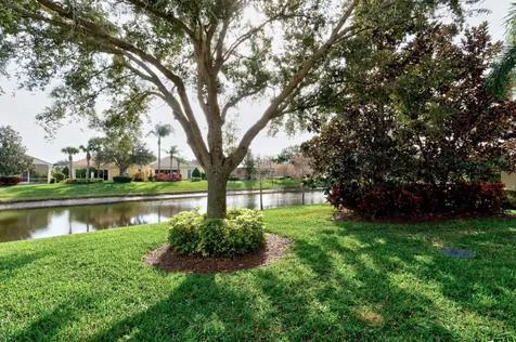 5194 Eleuthra Circle Vero Beach FL 32967
