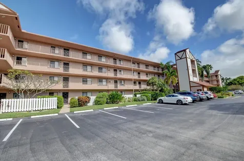 7281 Amberly Lane Delray Beach FL 33446