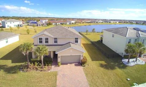 7487 Nw Deysbrook Lane Port Saint Lucie FL 34987