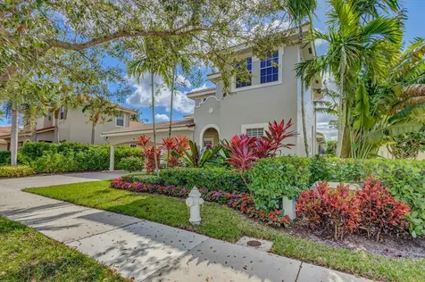 106 Via Santa Cruz Jupiter FL 33458