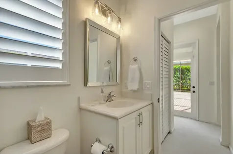 106 Via Santa Cruz Jupiter FL 33458
