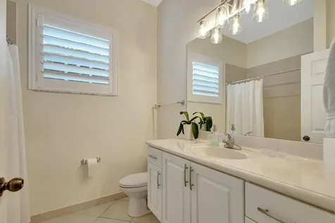 106 Via Santa Cruz Jupiter FL 33458