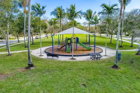 106 Via Santa Cruz Jupiter FL 33458
