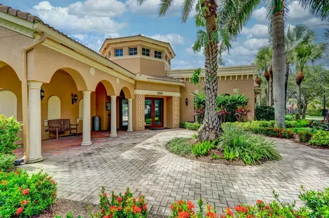 106 Via Santa Cruz Jupiter FL 33458