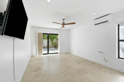 1484 Via Del Sol Jupiter FL 33477