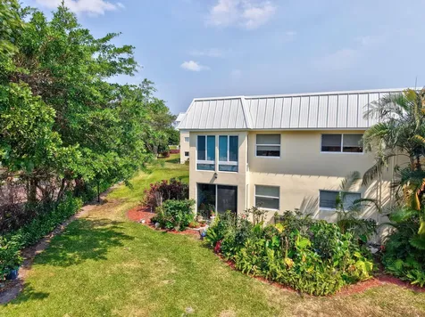 23 Colonial Club Drive Boynton Beach FL 33435