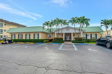 23 Colonial Club Drive Boynton Beach FL 33435