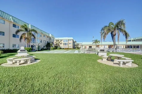 23 Colonial Club Drive Boynton Beach FL 33435