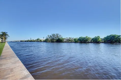 23 Colonial Club Drive Boynton Beach FL 33435