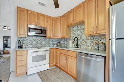 23 Colonial Club Drive Boynton Beach FL 33435