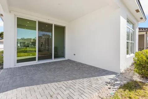 129 Se Strada Cervaro Port Saint Lucie FL 34952