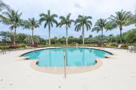 129 Se Strada Cervaro Port Saint Lucie FL 34952
