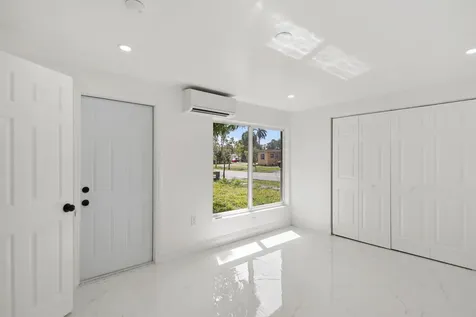 1530 Nw 18th Court Fort Lauderdale FL 33311