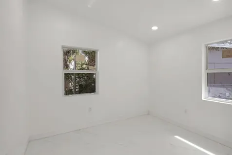 1530 Nw 18th Court Fort Lauderdale FL 33311
