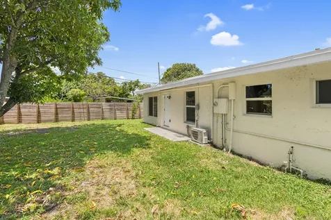 1530 Nw 18th Court Fort Lauderdale FL 33311