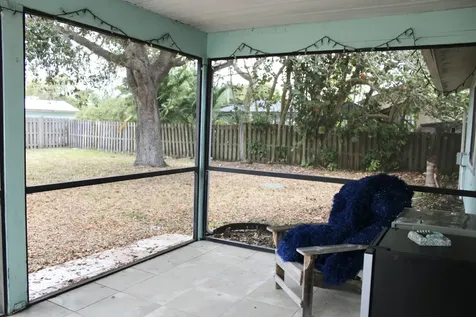 2533 Se Grand Drive Port Saint Lucie FL 34952