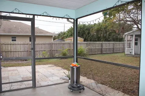 2533 Se Grand Drive Port Saint Lucie FL 34952