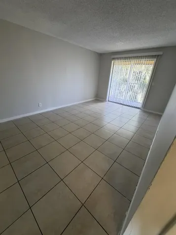 95 NE 41st Street Oakland Park FL 33334