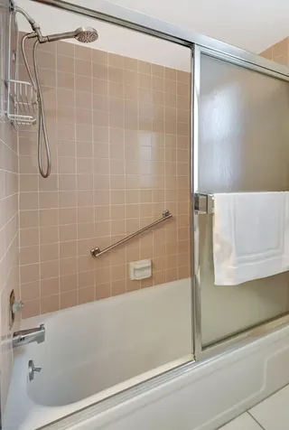 3951 Via Poinciana Lake Worth FL 33467