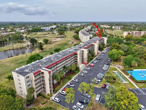 3951 Via Poinciana Lake Worth FL 33467