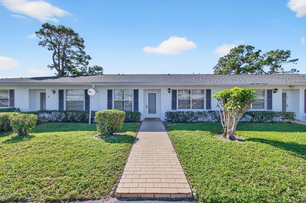 5368 Privet Place Delray Beach FL 33484