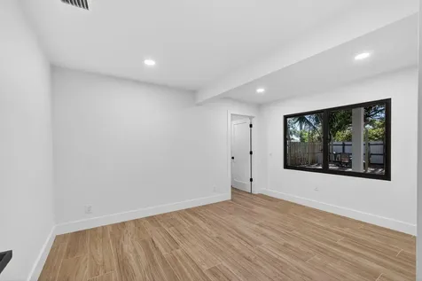 3900 Kenas Street West Palm Beach FL 33403