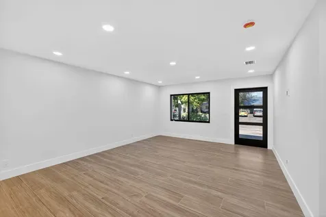 3900 Kenas Street West Palm Beach FL 33403