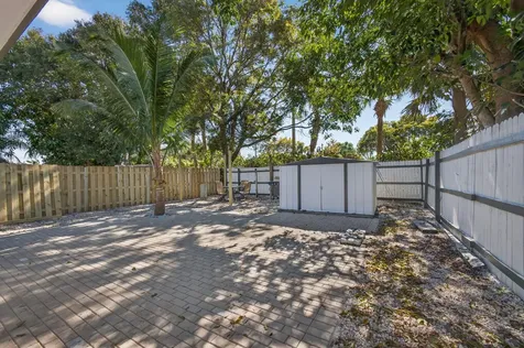 3900 Kenas Street West Palm Beach FL 33403