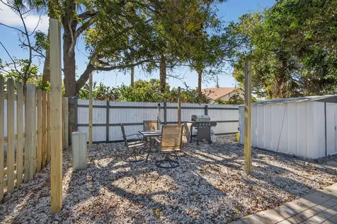 3900 Kenas Street West Palm Beach FL 33403