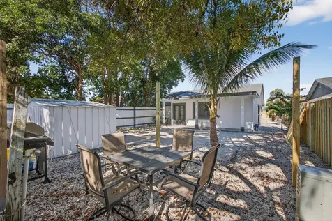 3900 Kenas Street West Palm Beach FL 33403